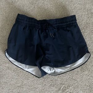 Lululemon Choose a Side Shorts